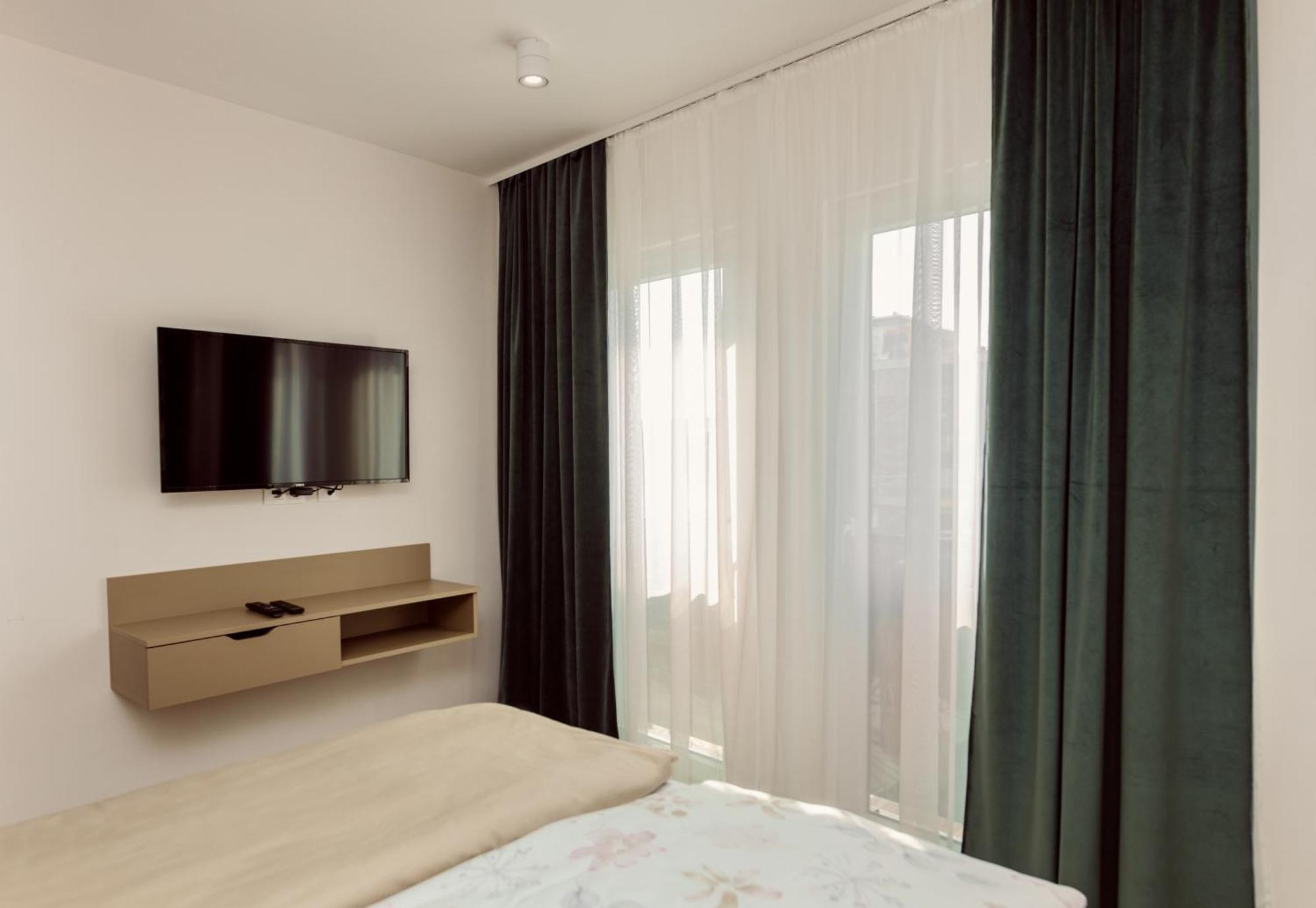 Hotel Marina Home ปรีเยดอร์ ภายนอก รูปภาพ
